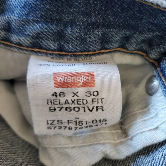 Wrangler Relaxed Fit 46 x 30 - Picture 4 of 9